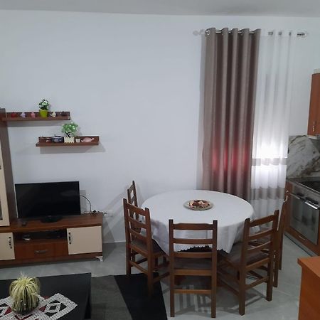 Villa Besart Μπεράτ Εξωτερικό φωτογραφία