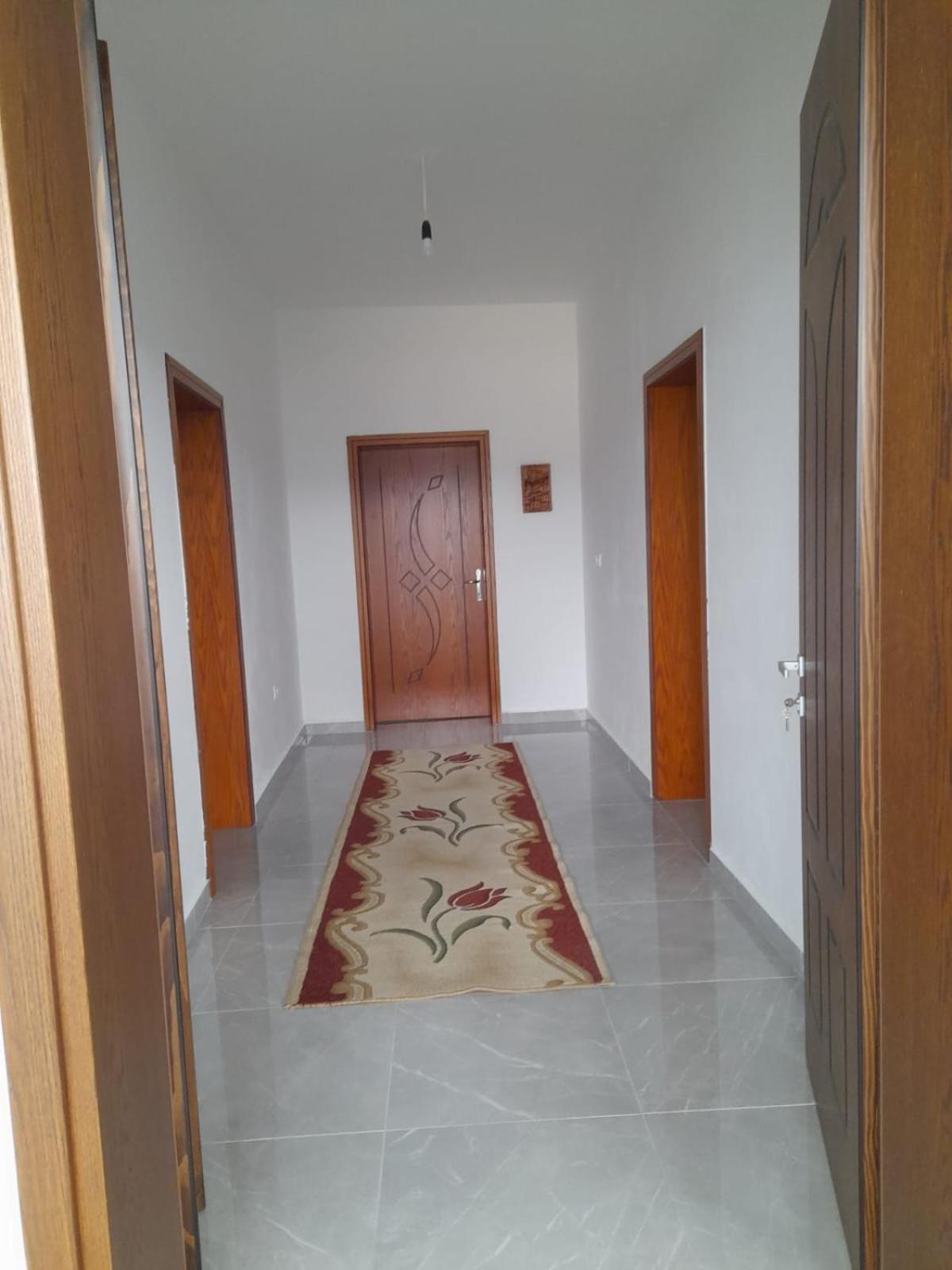 Villa Besart Μπεράτ Εξωτερικό φωτογραφία