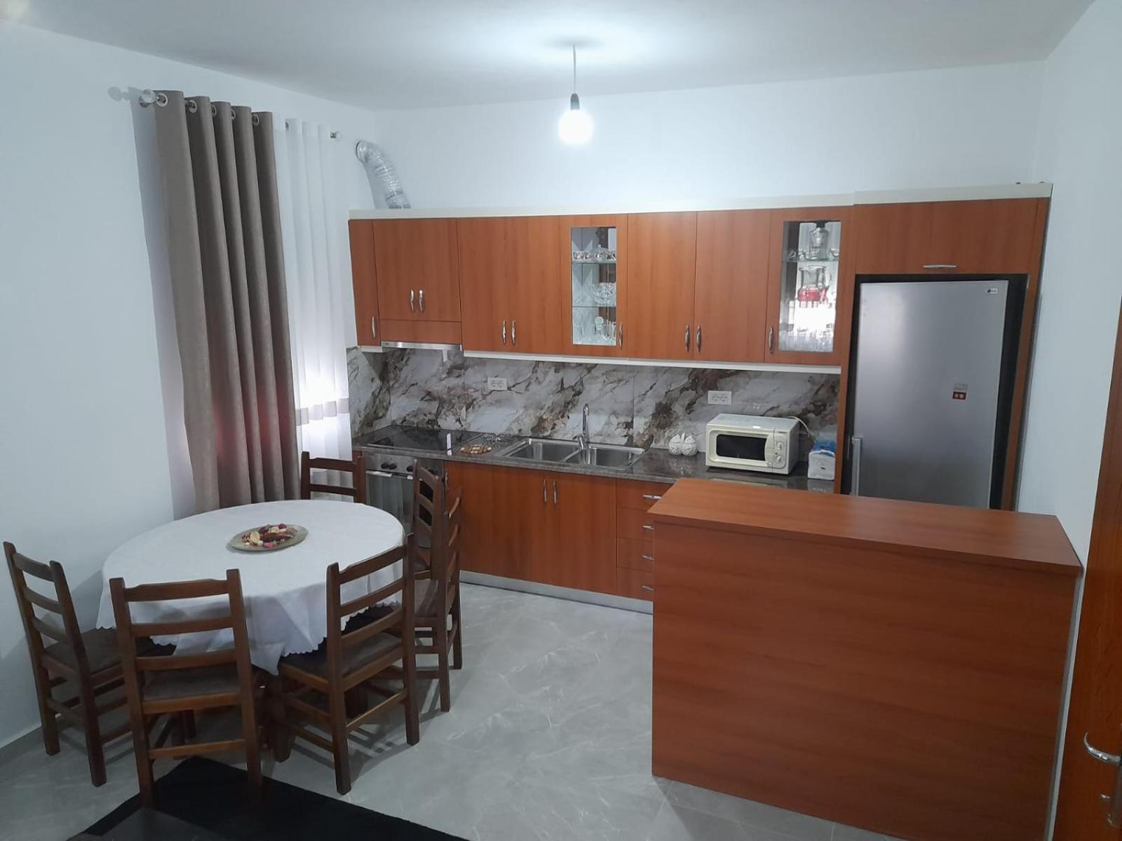 Villa Besart Μπεράτ Εξωτερικό φωτογραφία