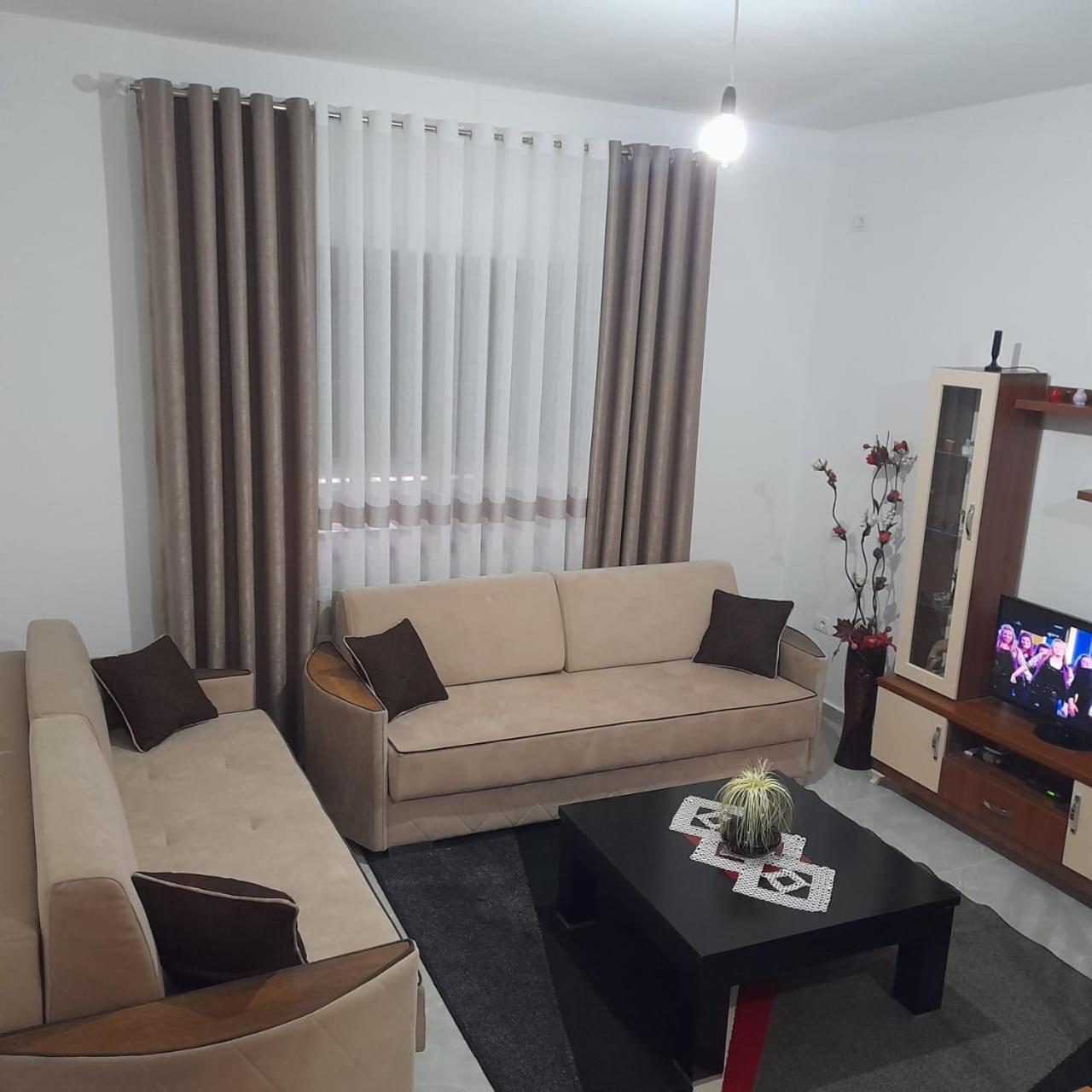 Villa Besart Μπεράτ Εξωτερικό φωτογραφία