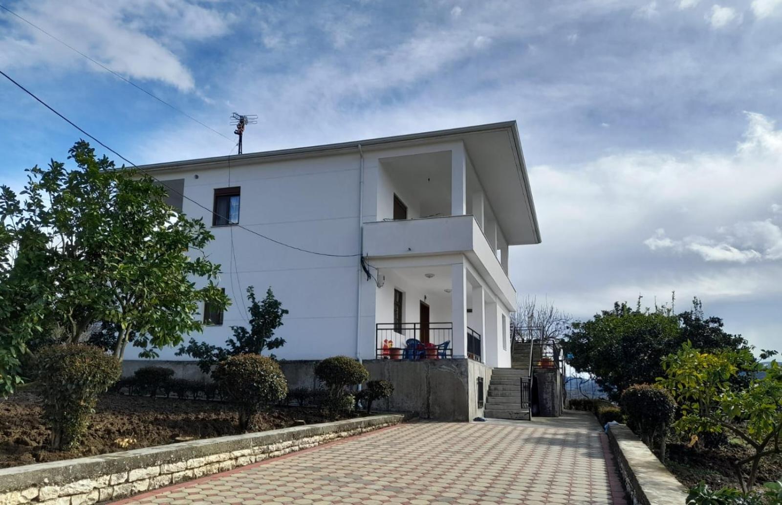 Villa Besart Μπεράτ Εξωτερικό φωτογραφία